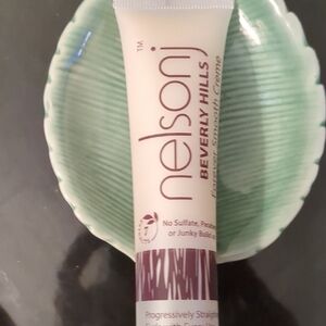 Forever Smooth Cream